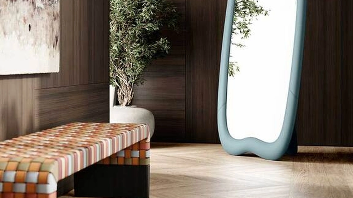 Specchio lungo Squash di Poltrona Frau