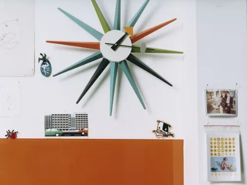 Orologio in legno Wall Clocks di Vitra