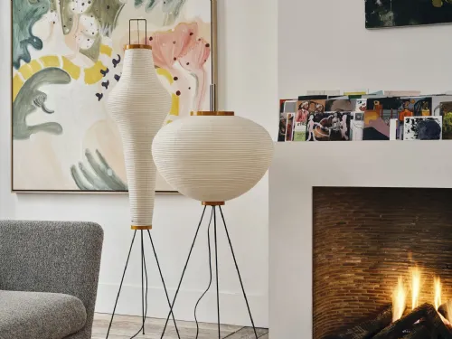 Lampade da terra Akari 10A e 14A realizzate artigianalmente in carta washi di Vitra