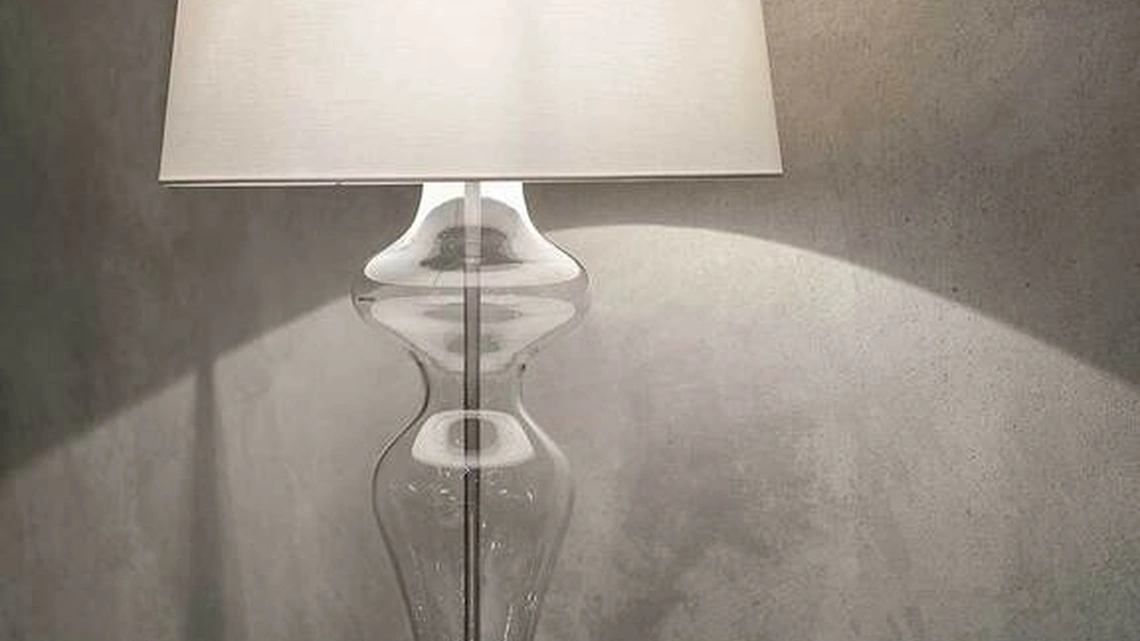 Lampada da tavolo Holly Desk Lamp di Poltrona Frau