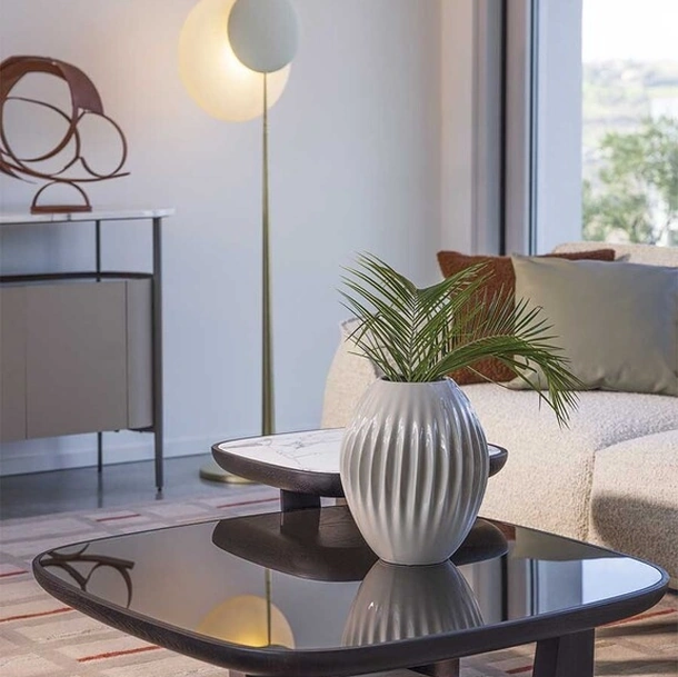 Lampada da terra in ottone Moonbeam di Poltrona Frau