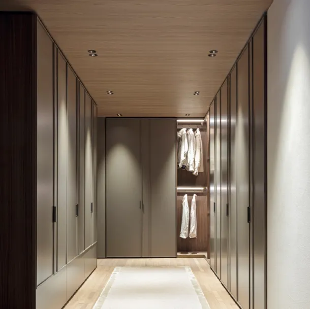 Cabina Armadio con ante battenti Gliss Master Blend in laccato opaco di Molteni & C
