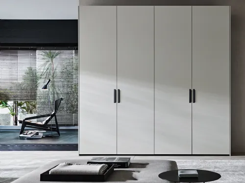 Armadio con ante battenti Gliss Master Twin in melaminico bianco di Molteni & C