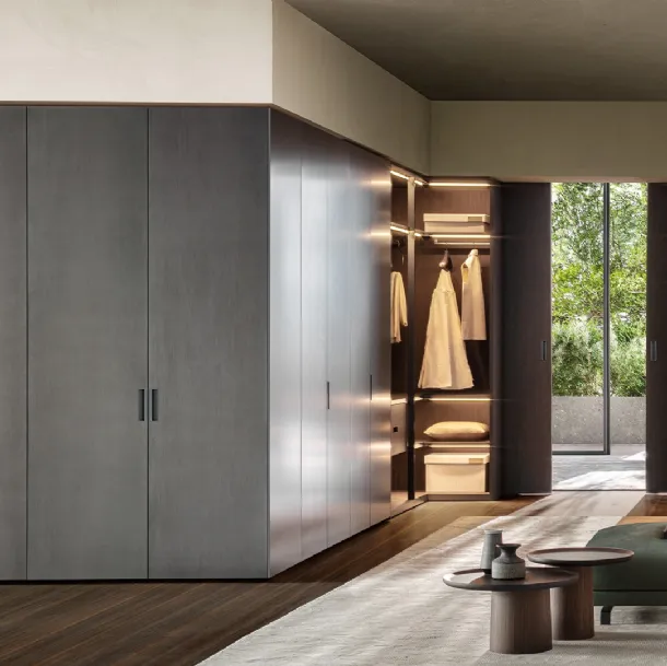 Armadio Hollow di Molteni & C