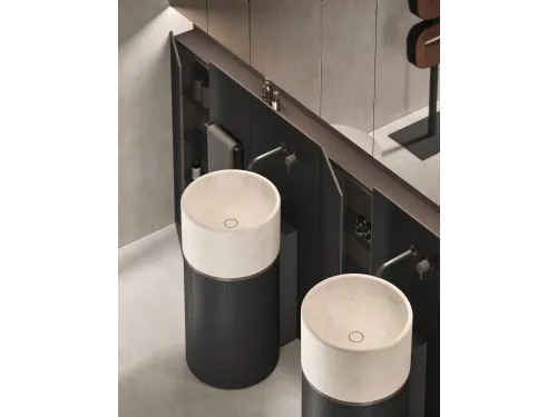 Lavabo Verticale in Rovere Carbone e Marmo Roma 24 04 di Milldue