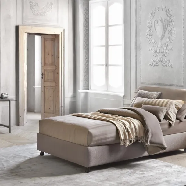 Letto in tessuto imbottito e completamente sfoderabile Nathalie Singolo di Flou