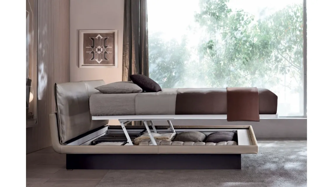 Letto in pelle con box contenitore Honey di Molteni&C