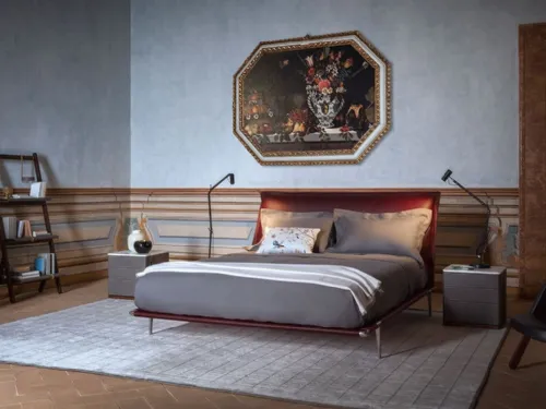 Letto in pelle con testiera Mr Moonlight di Poltrona Frau