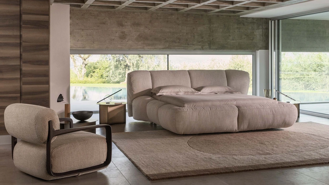 Letto imbottito Orma di Flou