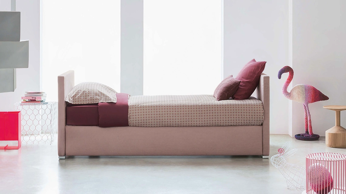 Letto singolo con letto estraibile Biss di Flou