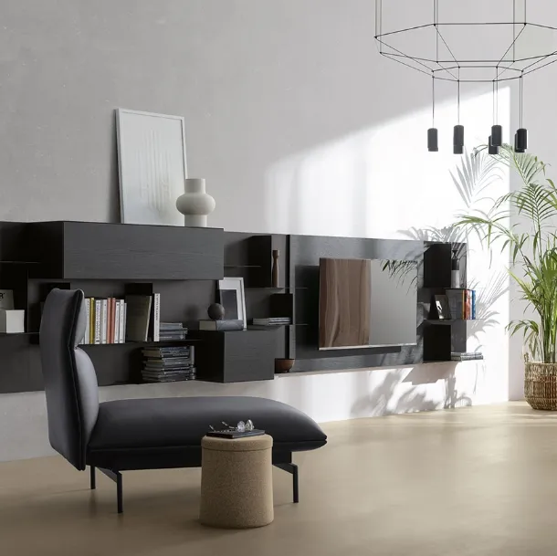 Libreria sospesa Avenue in metallo di Kristalia