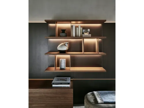 Libreria sospesa in legno con separatori in cuoio Grid 02 di Molteni & C