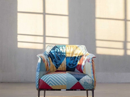 Poltroncina Archibald Delicate Balance Limited Edition di Poltrona Frau