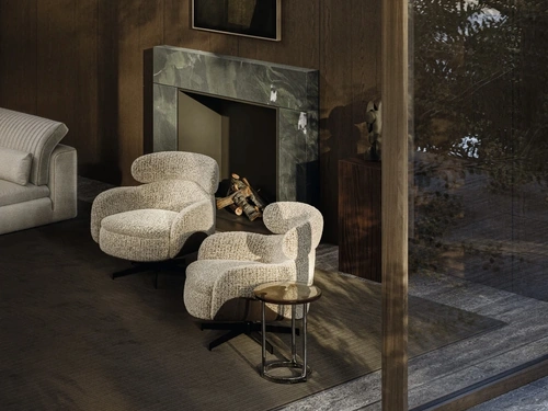 Poltrona imbottita Leonard di Molteni & C