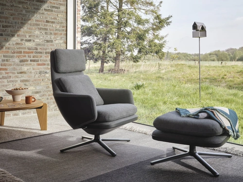 Poltrona Grand Relax & Ottoman di Vitra