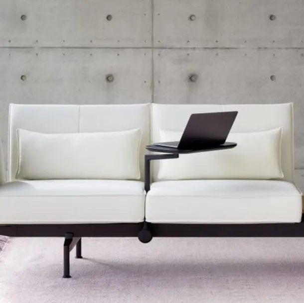 Divano lineare in tessuto con tavolino integrato Soft Work di Vitra