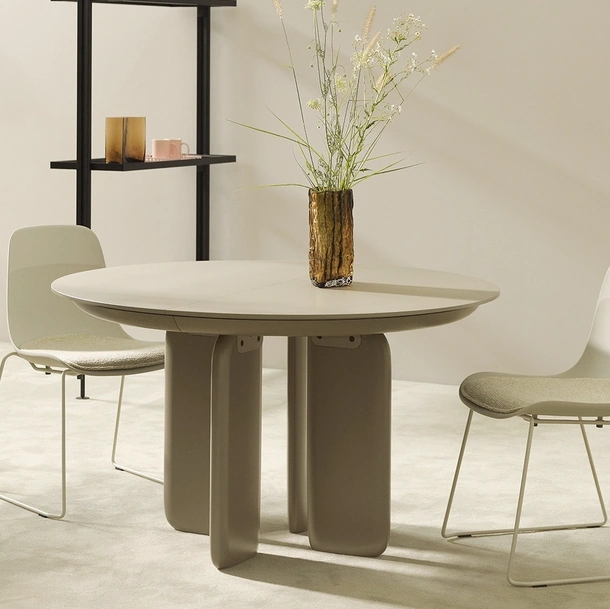 Sedia Elephantino di Kristalia