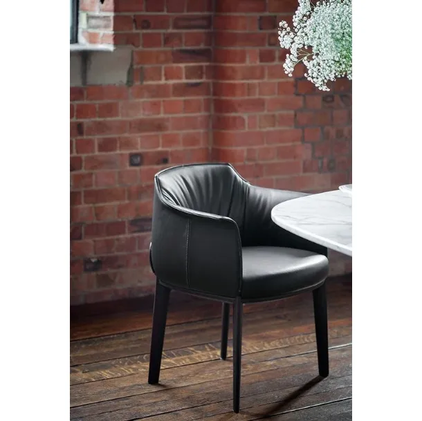 Sedia Archibald Dining Chair di Poltrona Frau
