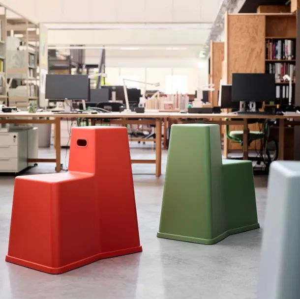 Sedia in polipropilene Stool Tool di Vitra