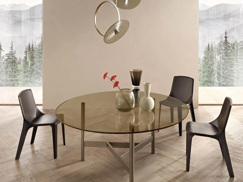 Tavolo rotondo Agos con top in vetro e base in metallo di Fiam