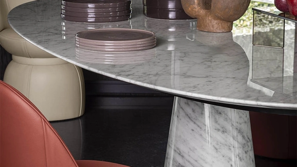 Tavolo Mesa Ellipse di Poltrona Frau