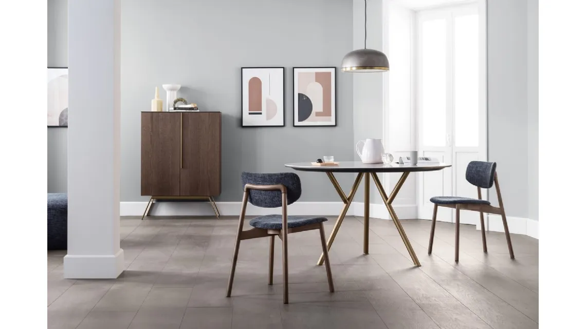 Tavolo rotondo Sunny con top in marmo Bianco di Carrara e gambe in metallo di Novamobili