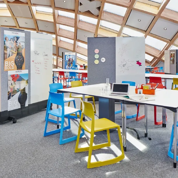 Tavolo in melaminico e metallo Map Table di Vitra