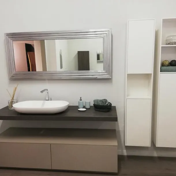 Mobile bagno sospeso di Milldue