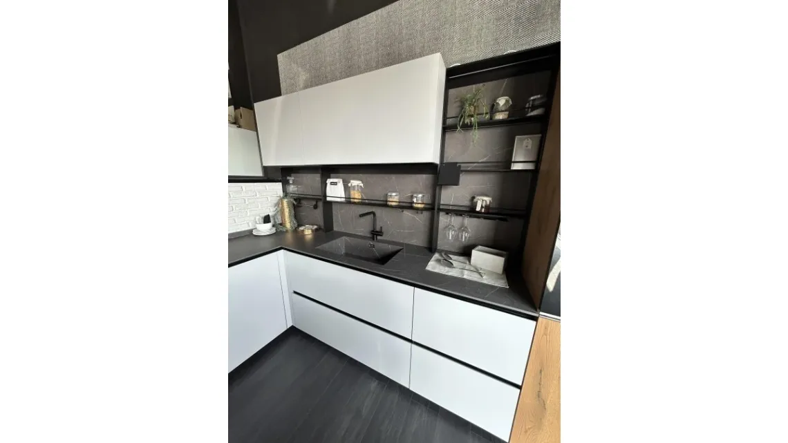 Caratteristiche della Cucina con penisola Lube Oltre in offerta