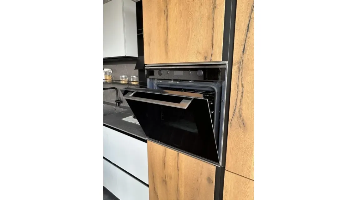 Caratteristiche della Cucina con penisola Lube Oltre in offerta