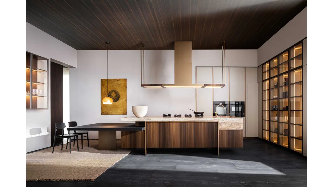Cucina Design con penisola Ratio in Eucalipto con top in marmo Travertino di Dada