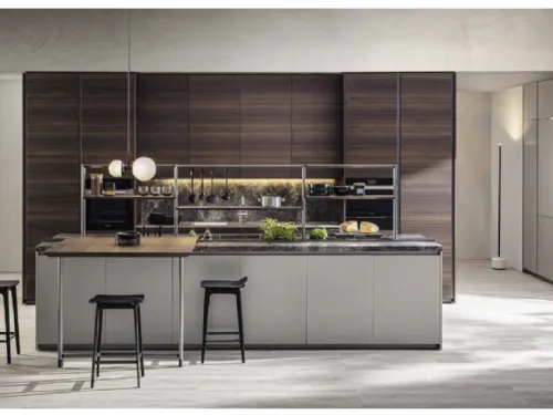 Cucina Design con isola HiLine 6 Rovere Sunrise con top in marmo travertino di Dada