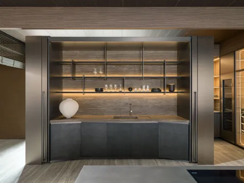 Cucina Design Tivalì 2-0 By Yabu Pushelberg in acciaio con top in marmo di Dada