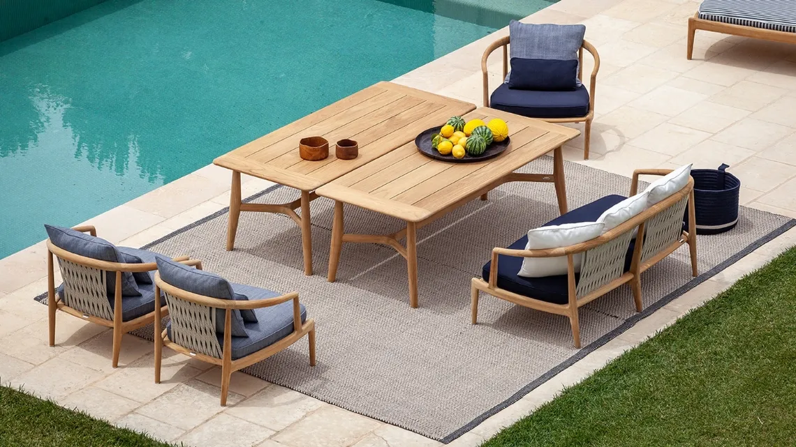 Tavolo in legno di Teak The Secret Garden di Poltrona Frau