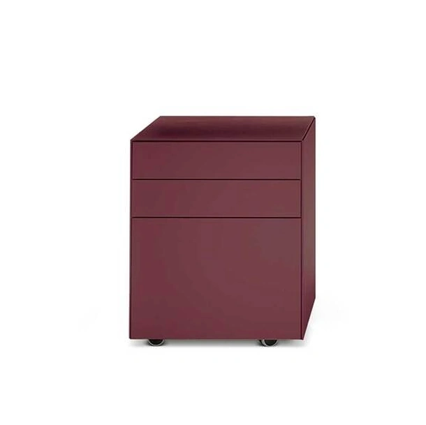 Cassettiera rivestita in pelle CEO Cube di Poltrona Frau