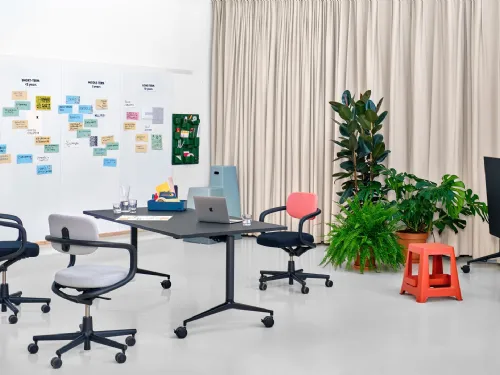 Scrivania Operativa pieghevole MedaMorph Folding Table di Vitra