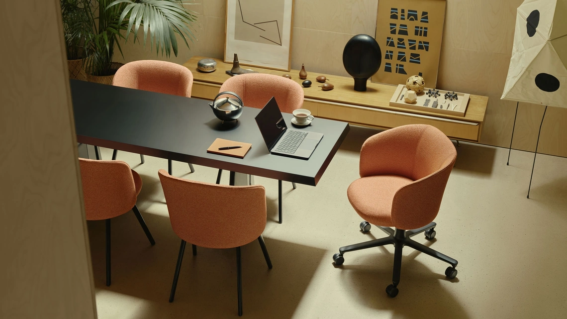 Seduta Operativa Mikado Armchair di Vitra