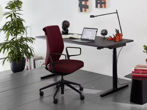 Sedia Operativa ergonomica in tessuto traspirante imbottito ID Cloud di Vitra