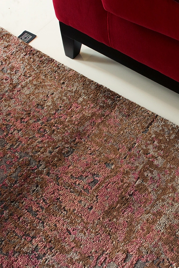 Tappeto annodato a mano in bamboo e cotone Damask Mood di Carpet Edition