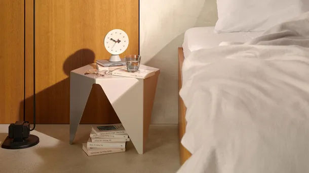 Orologio Desk Clocks Cone Base di Vitra