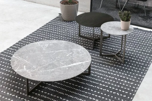 Tavolino Joy Gres con top in gres diverse finiture di Tomasella