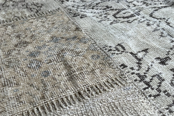 Tappeto Patchwork Beige in Lana e Cotone di Carpet Edition