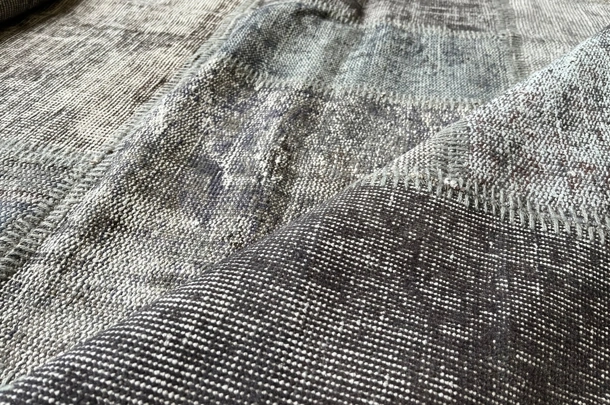 Tappeto Patchwork Light Grey in Lana e Cotone di Carpet Edition
