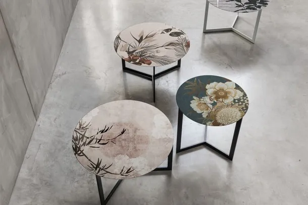 Tavolino  Joy Decor in laccato con grafiche creative di Tomasella
