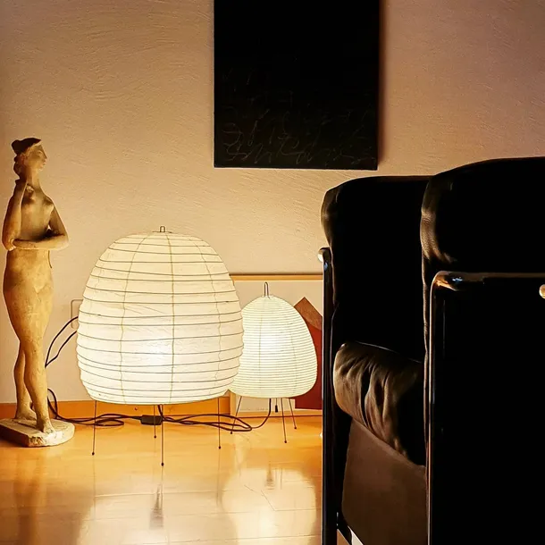 Lampada da terra realizzata in carta washi Akari 20N di Vitra