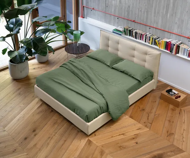 Letto moderno con testiera trapuntata Bob Capitonné di Noctis