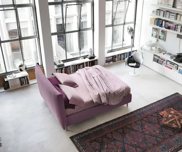 Letto moderno in tessuto imbottito Osaka di Noctis