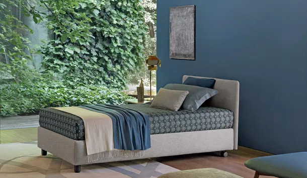Letto singolo in tessuto Notturno di Flou