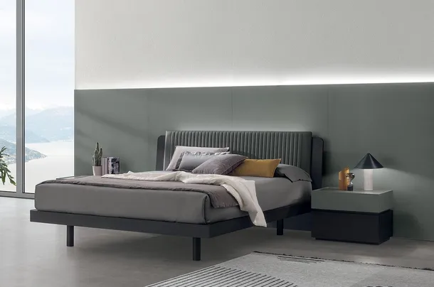Letto con testiera imbottita Roxy di Tomasella