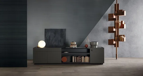 Madia Jobs Cabinet in legno rivestito in pelle di Poltrona Frau